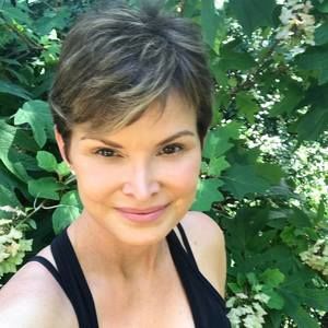 Meet your Posher, Jane